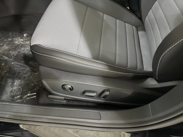 New 2026 Volkswagen Jetta SE image 16