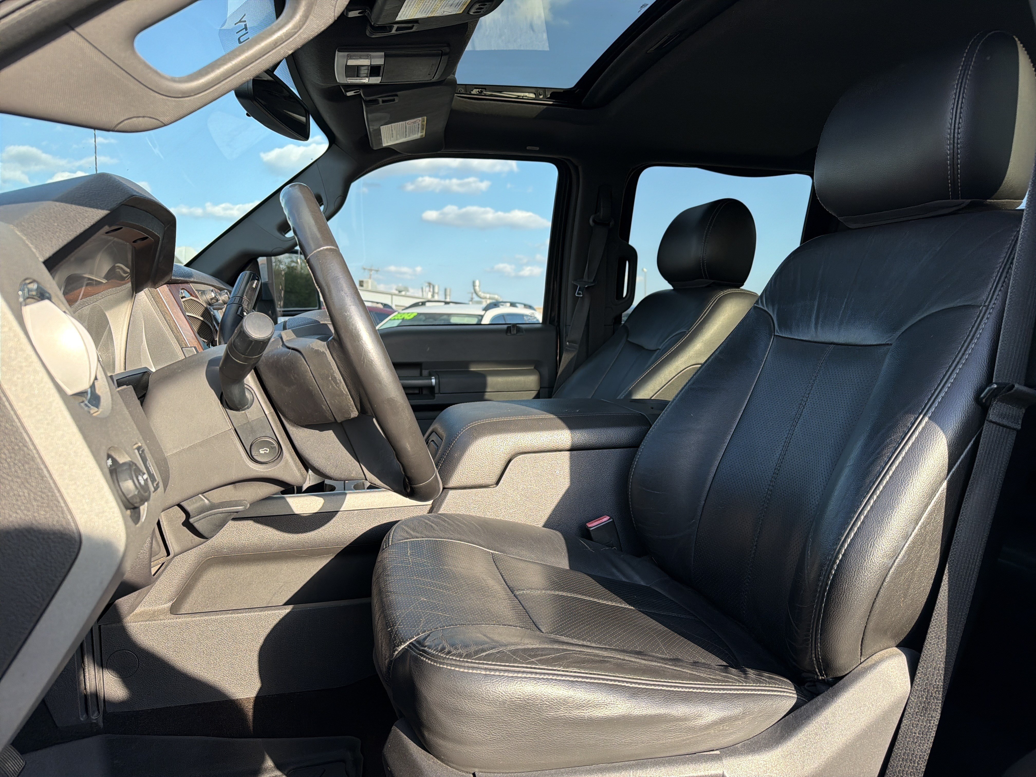 Used 2012 Ford F350 Lariat w/ Lariat Ultimate Pkg AWD/4WD image 19