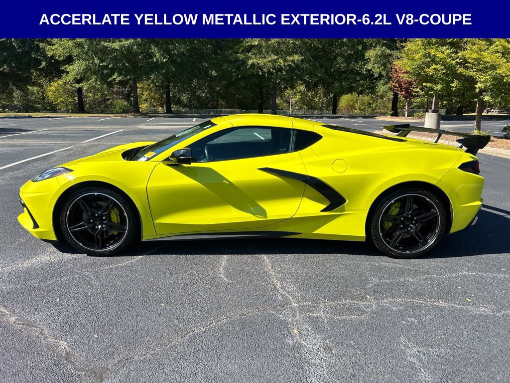 Used 2022 Chevrolet Corvette Stingray Coupe RWD image 5