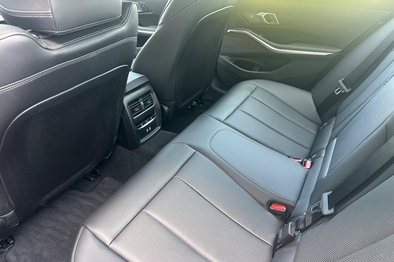 Used 2025 BMW 330i xDrive Sedan image 15