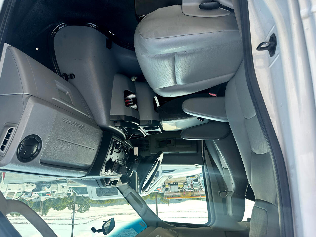 Used 2012 Ford E-350 and Econoline 350 Super Duty w/ Insulation Pkg image 7