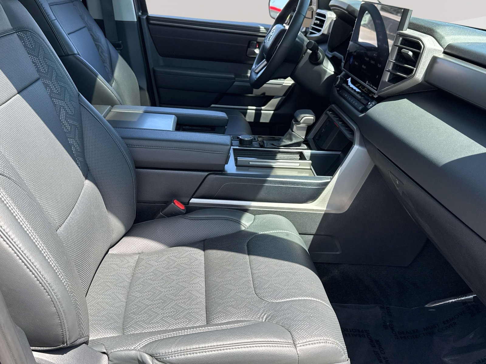 Used 2024 Toyota Sequoia SR5 w/ SR5 Premium Package AWD/4WD image 23