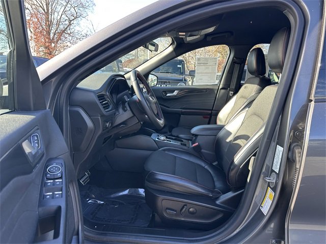 Certified 2023 Ford Escape ST-Line w/ Tech Pack #1 image 19