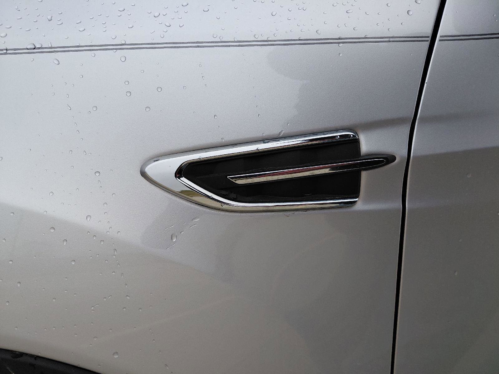 Used 2018 Ford Escape SE w/ Ford Safe & Smart Package image 25