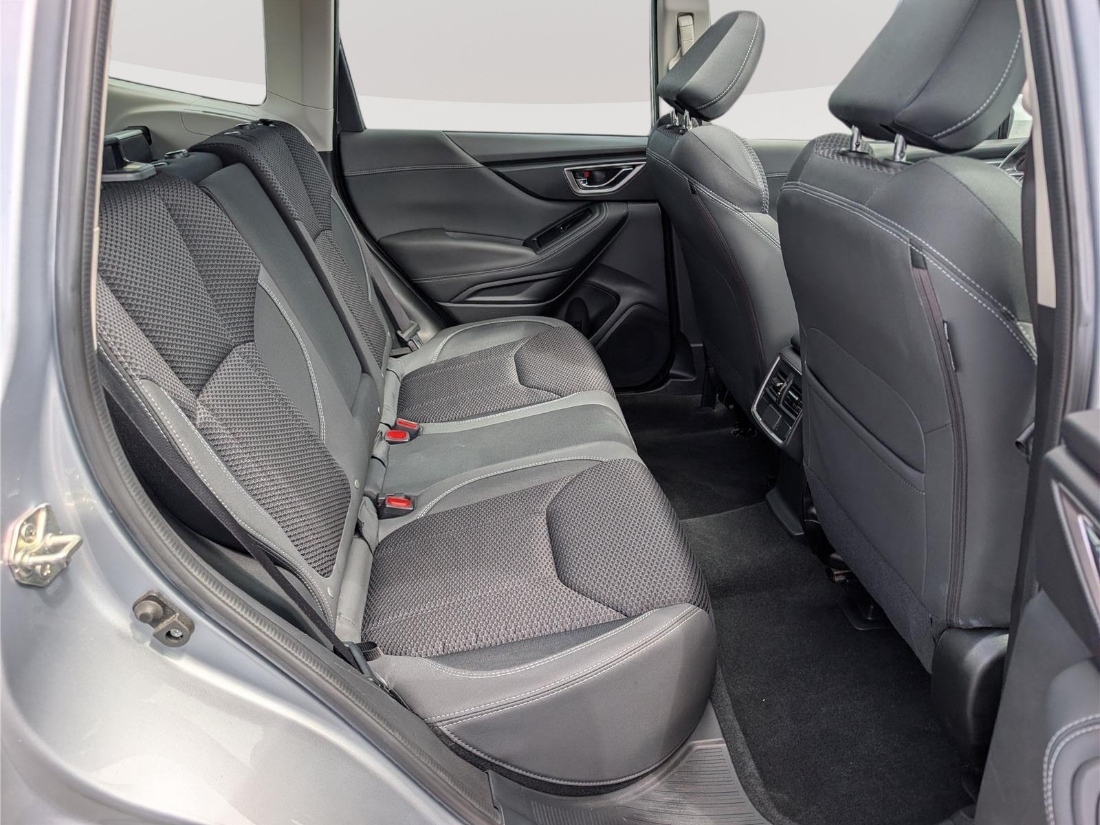 Used 2022 Subaru Forester Premium AWD/4WD image 13
