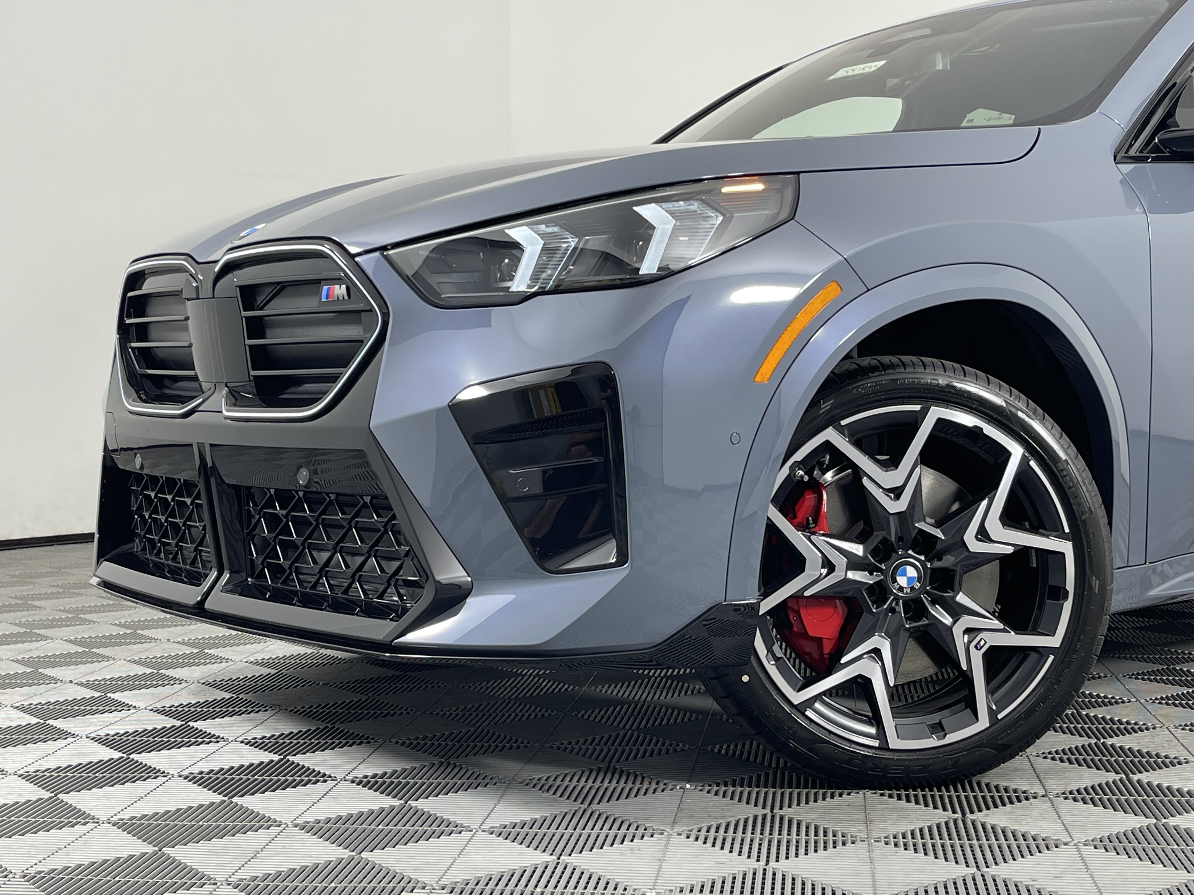 New 2025 BMW X2 M35i w/ M Sport Professional Package image 4