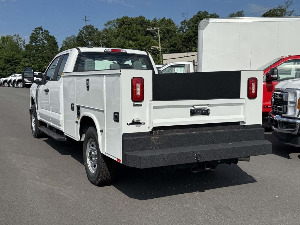 New 2026 Ford F250 XL w/ XL Chrome Package RWD image 4