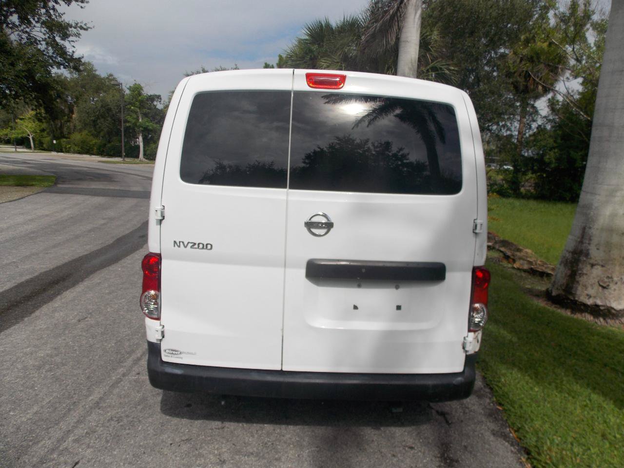 Used 2015 Nissan NV200 S w/ Back Door Glass Package FWD image 11