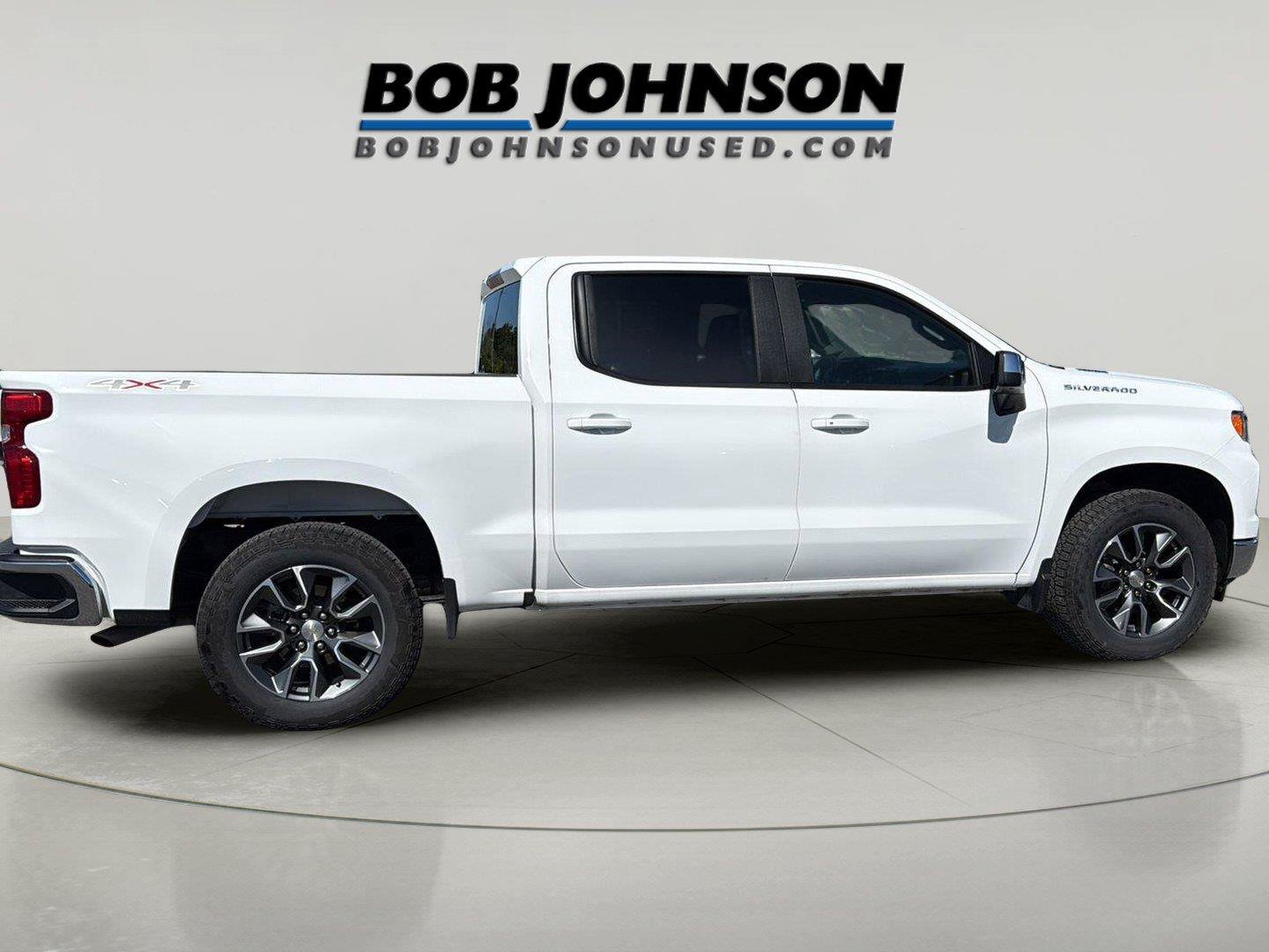 Used 2025 Chevrolet Silverado 1500 LT AWD/4WD image 8