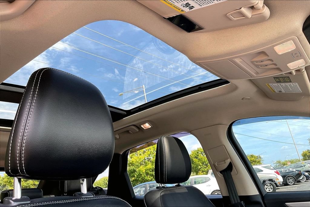 Used 2020 Ford Escape SEL AWD/4WD image 25