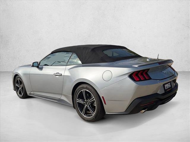 Used 2025 Ford Mustang Premium image 8