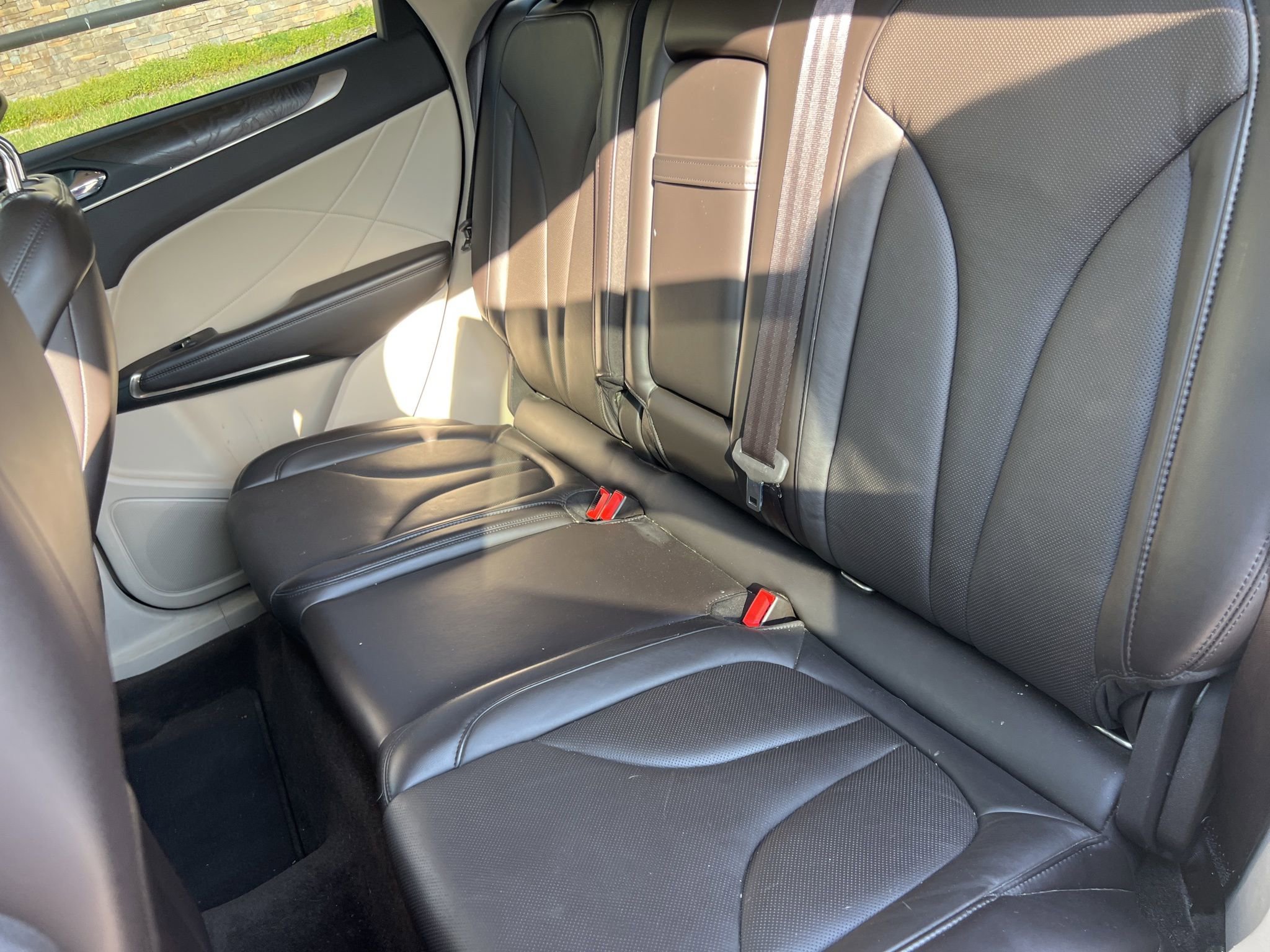 Used 2017 Lincoln MKC Reserve image 15