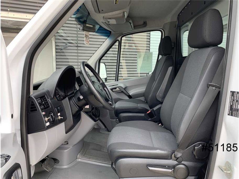 Used 2013 Freightliner Sprinter 3500 image 28