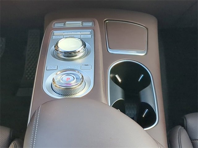 Used 2023 Genesis GV70 2.5T w/ Advanced Package image 18