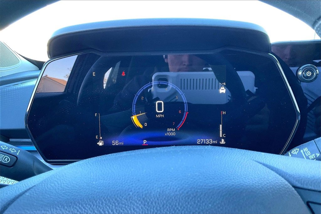 Used 2025 Chevrolet Trax LT image 19