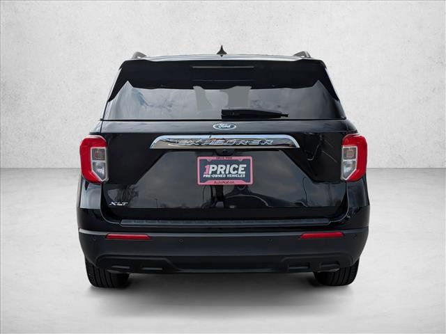Used 2024 Ford Explorer XLT RWD image 7