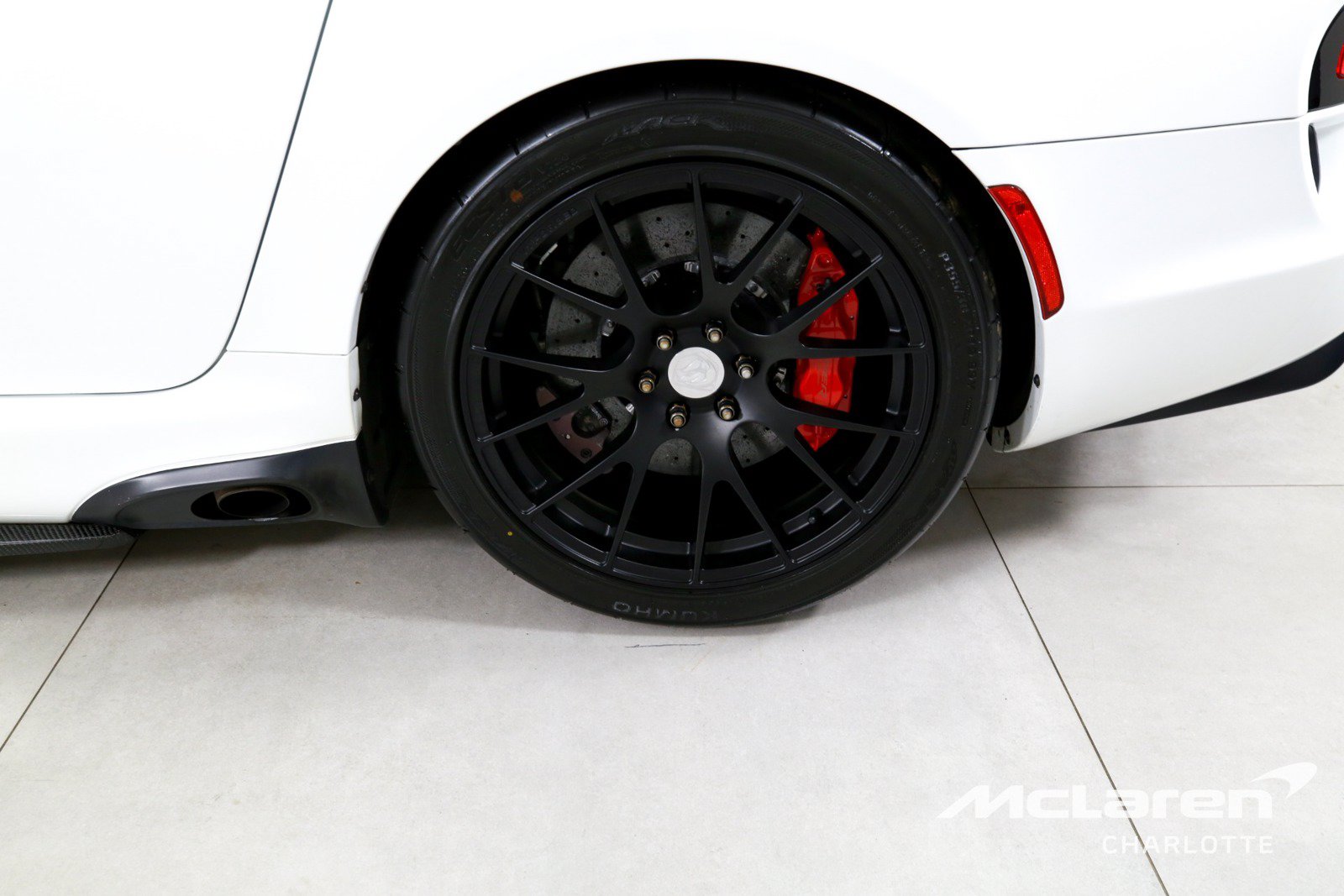 Used 2017 Dodge Viper ACR w/ Extreme Aero Package RWD image 28