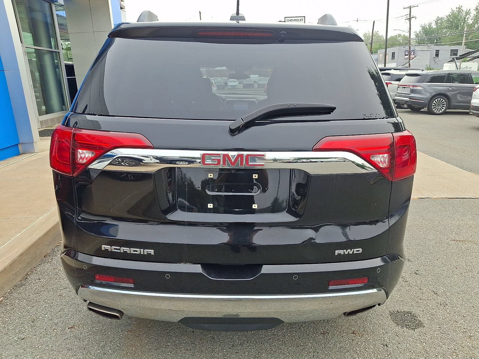 Used 2019 GMC Acadia Denali w/ Technology Package AWD/4WD image 5