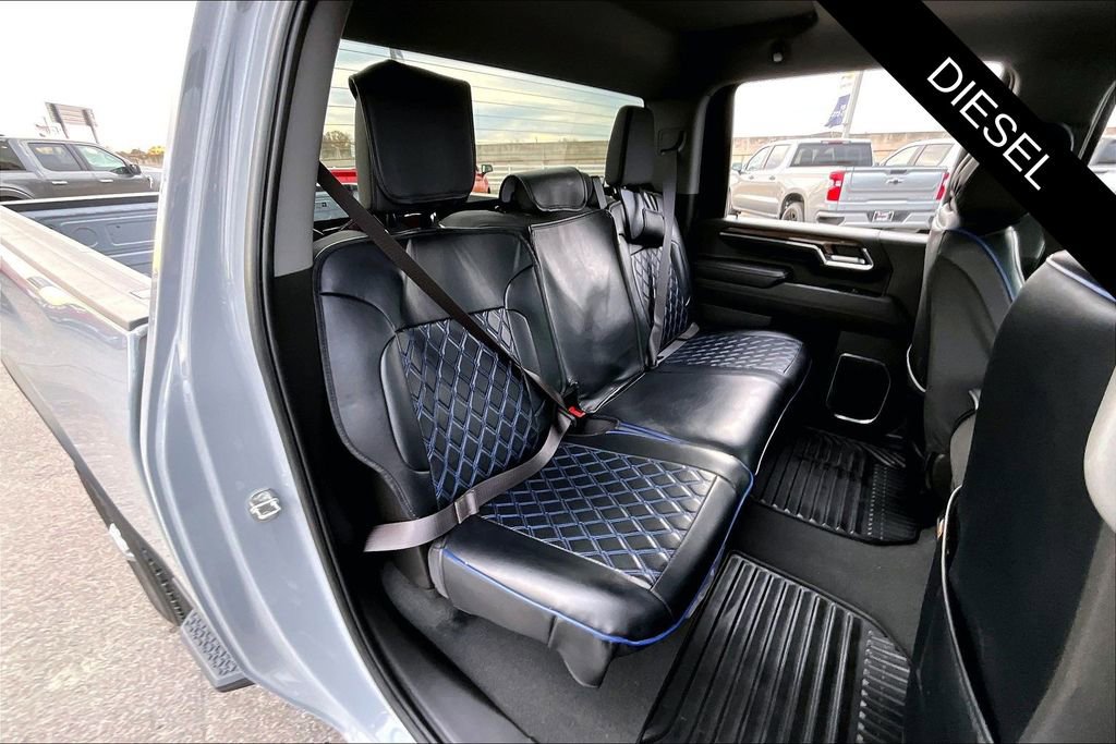 Used 2024 Chevrolet Silverado 2500 LT w/ Convenience Package image 25