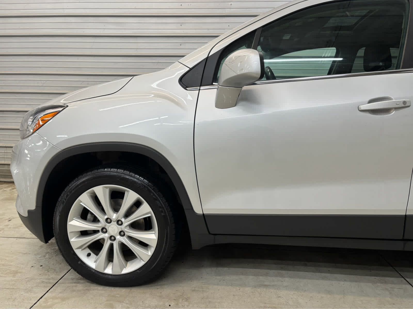 Used 2020 Chevrolet Trax Premier AWD/4WD image 4