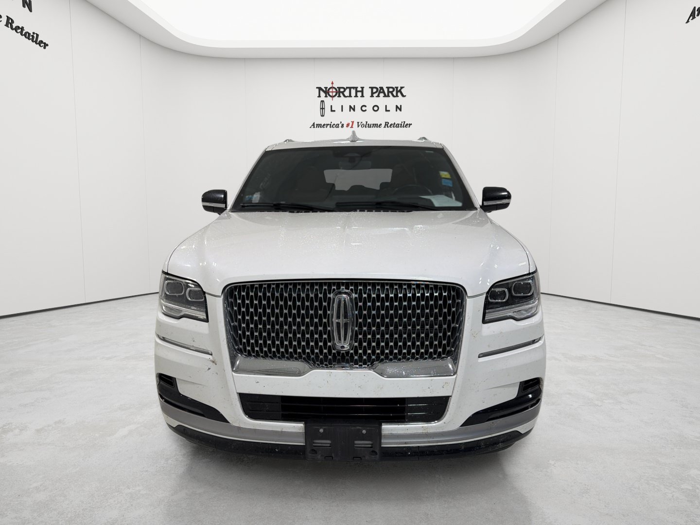 Used 2022 Lincoln Navigator L Reserve RWD image 8
