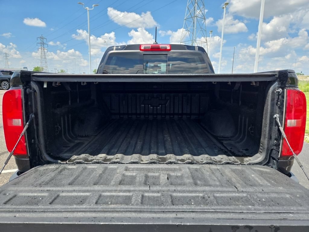 Used 2018 Chevrolet Colorado Z71 w/ Z71 Midnight Edition AWD/4WD image 14