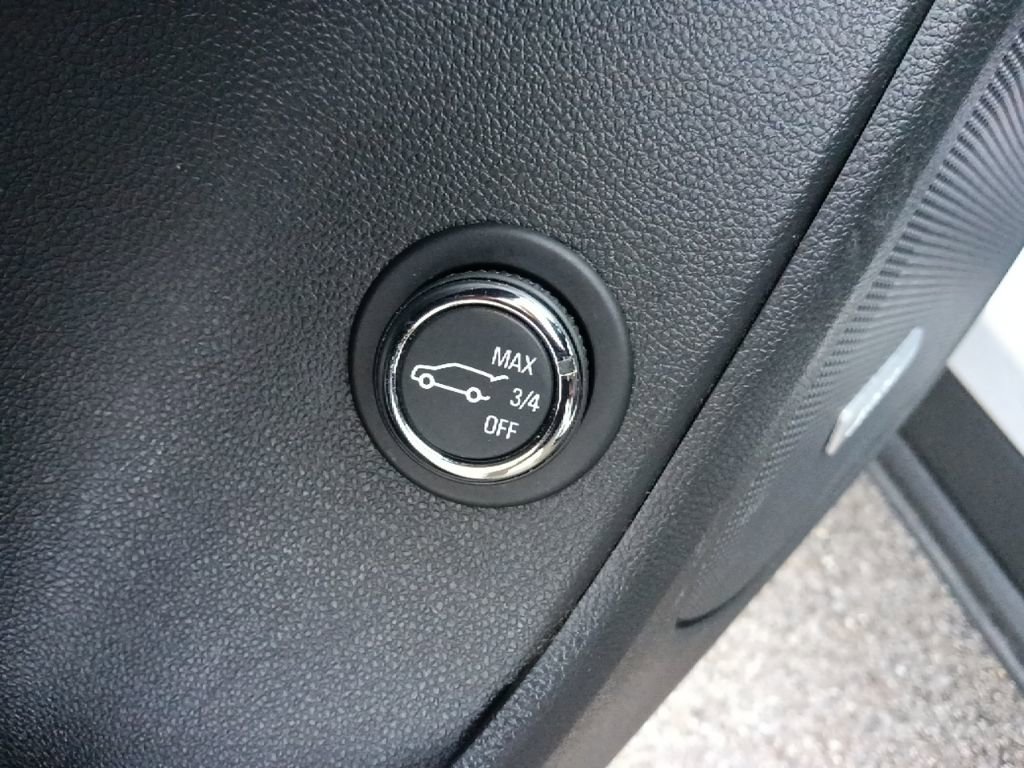 Used 2023 Chevrolet Blazer RS image 13