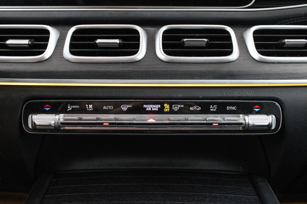 Used 2023 Mercedes-Benz GLS 450 4MATIC image 38