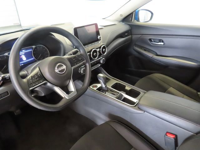 Used 2025 Nissan Sentra SV FWD image 4
