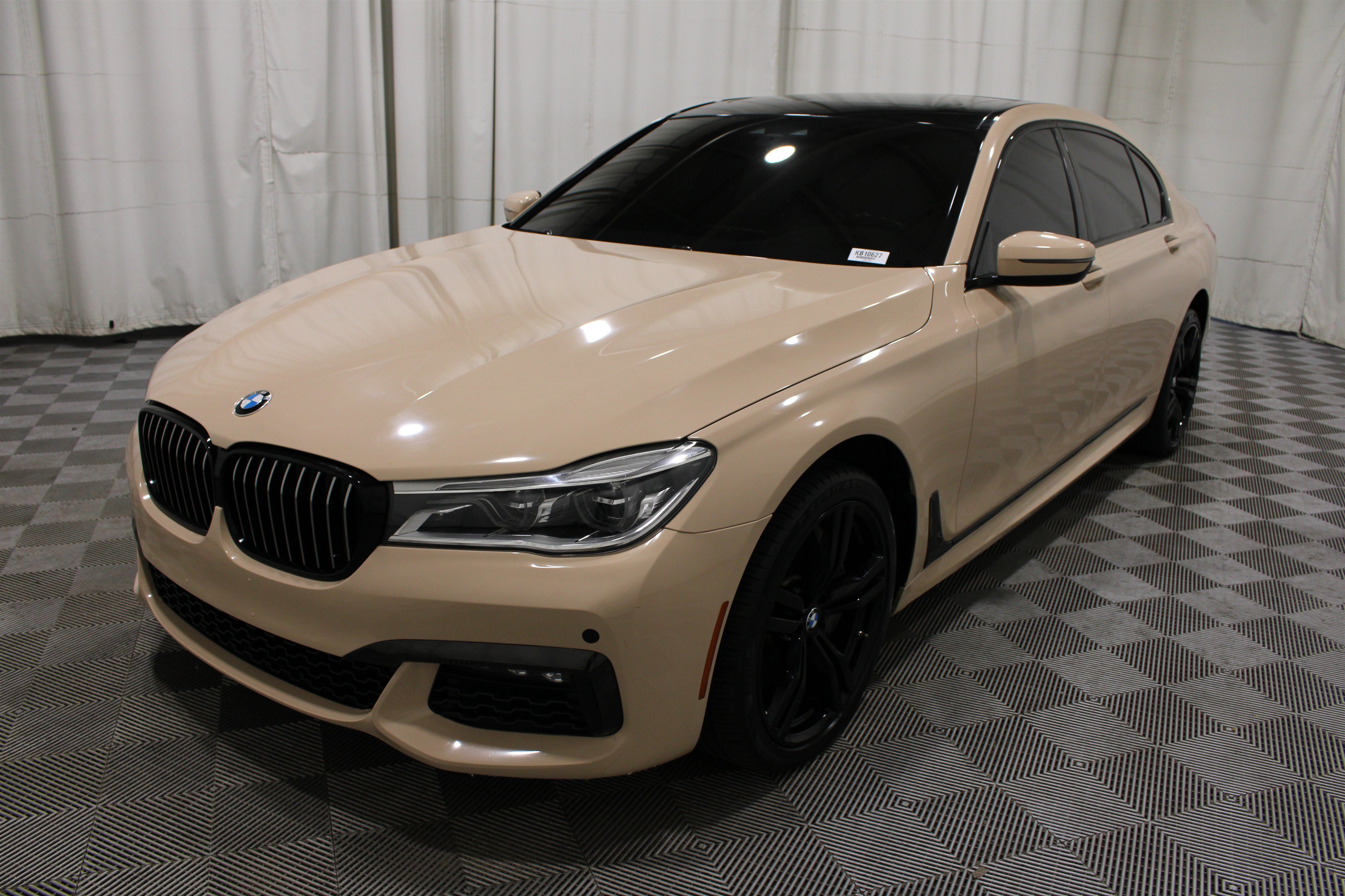 Used 2019 BMW 750i xDrive w/ M Sport Package AWD/4WD image 36