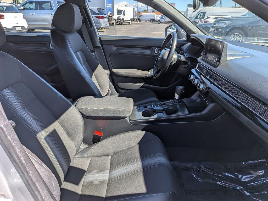 Used 2025 Honda Civic Sport image 30