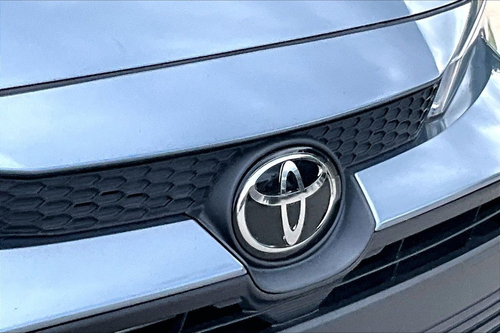 Used 2024 Toyota Corolla LE FWD image 11