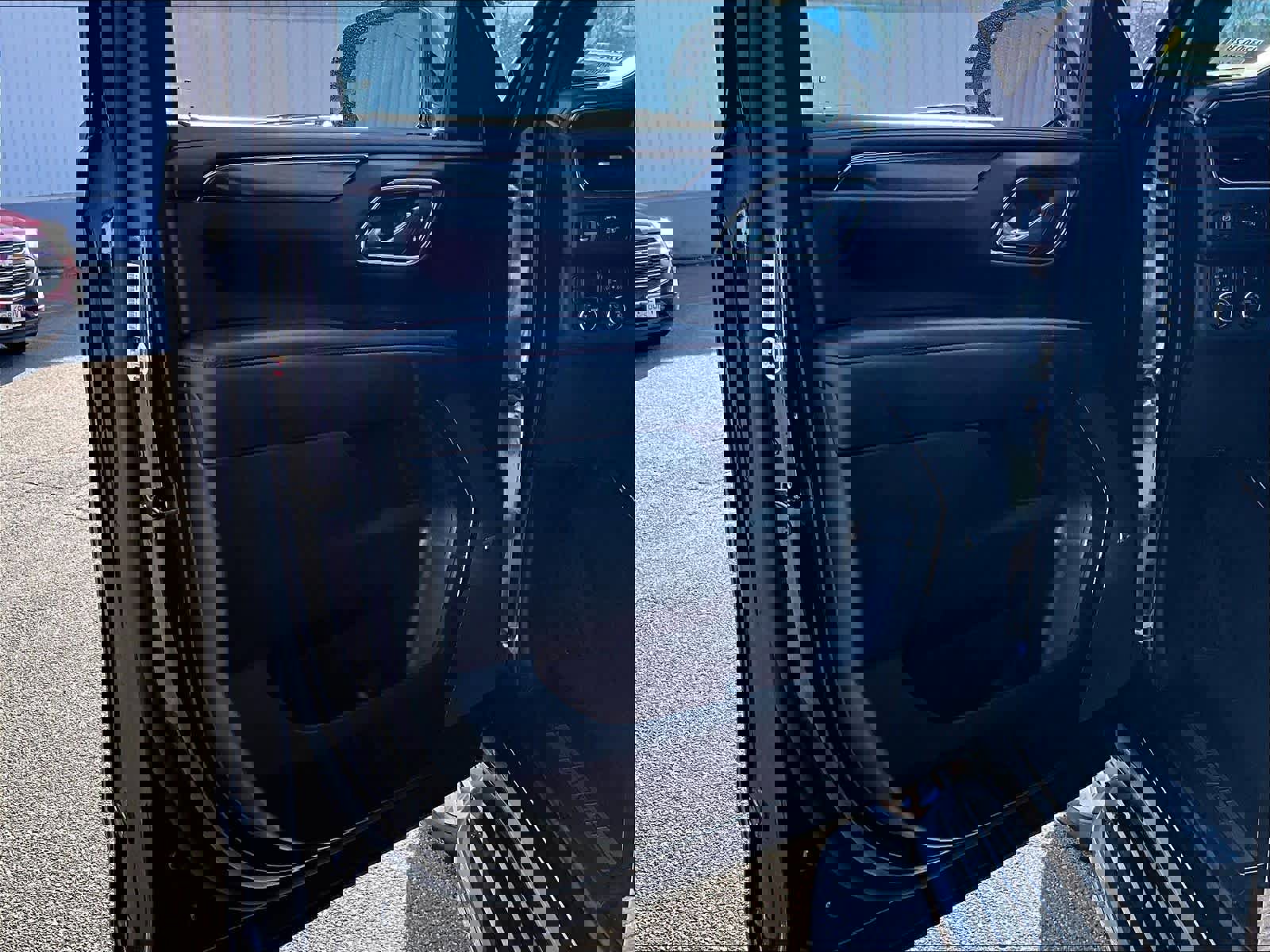 Certified 2023 Chevrolet Tahoe RST w/ Luxury Package image 9