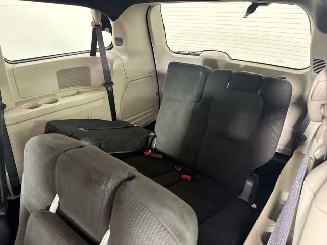 Used 2015 Dodge Grand Caravan SE FWD image 23