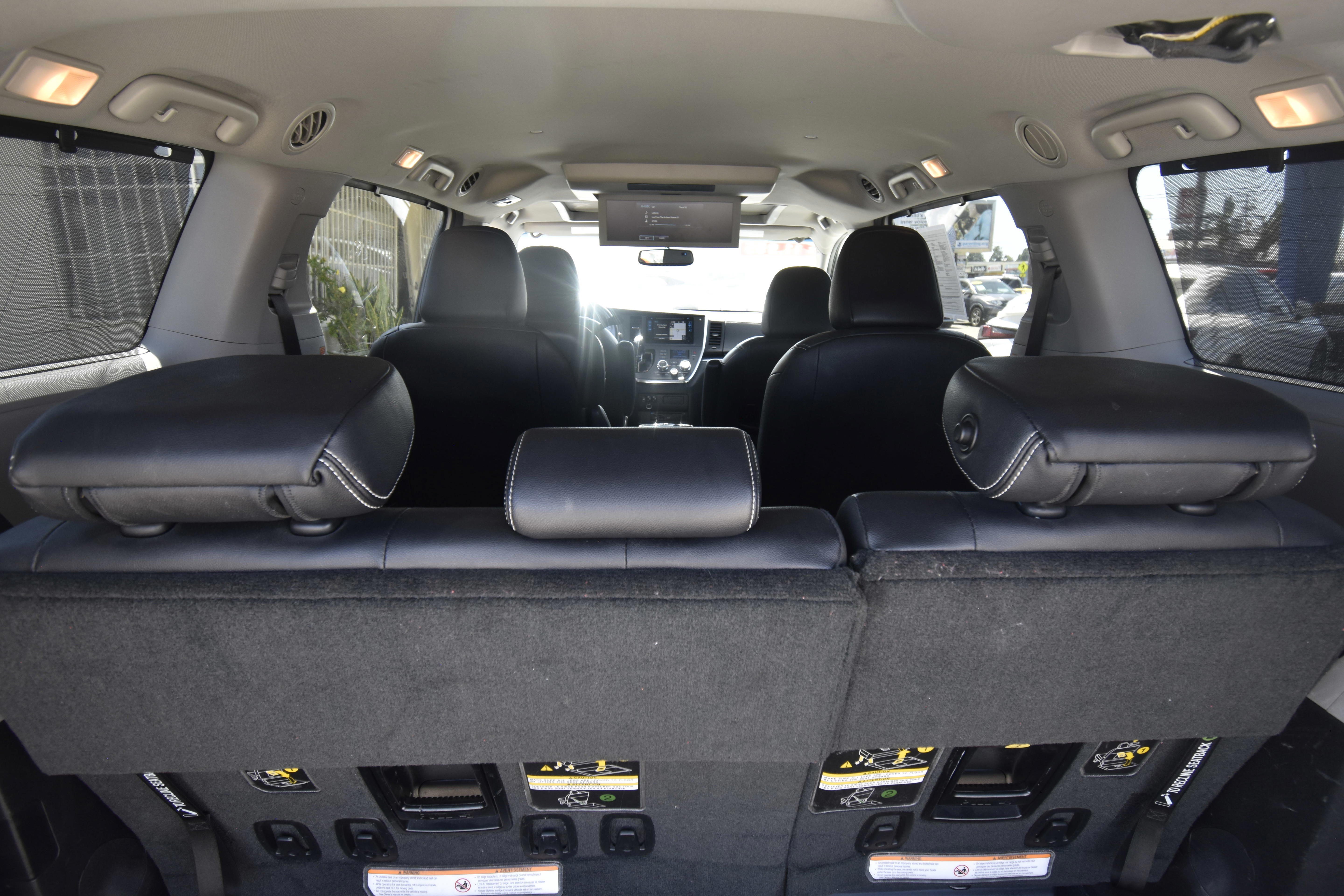 Used 2015 Toyota Sienna SE Premium FWD image 26