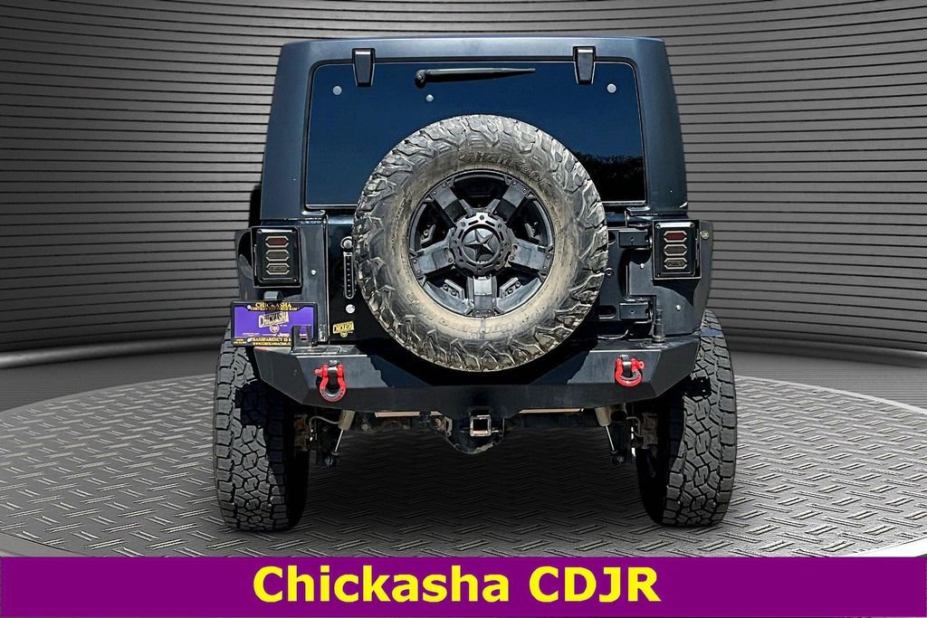 Used 2016 Jeep Wrangler Unlimited Rubicon w/ Connectivity Group image 5