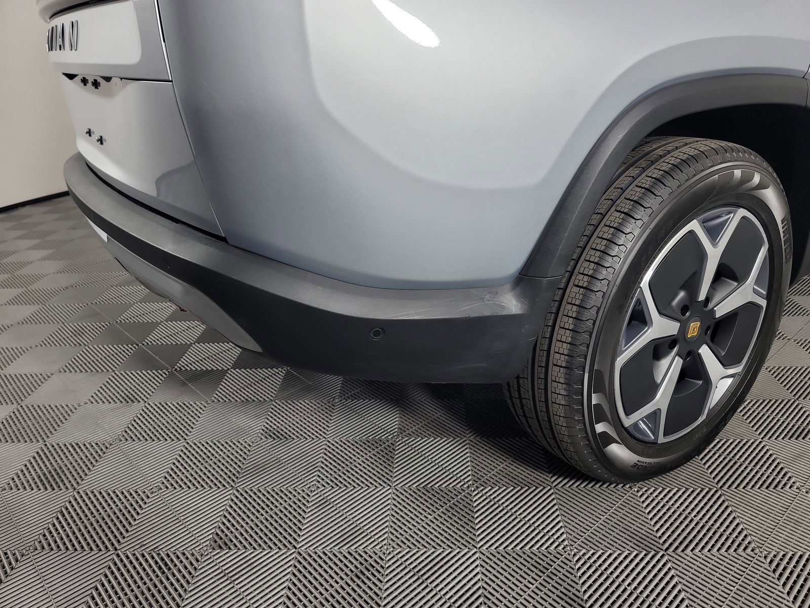 Used 2024 Rivian R1S Adventure image 37