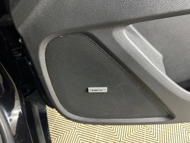 Used 2023 Chevrolet Traverse Premier image 30