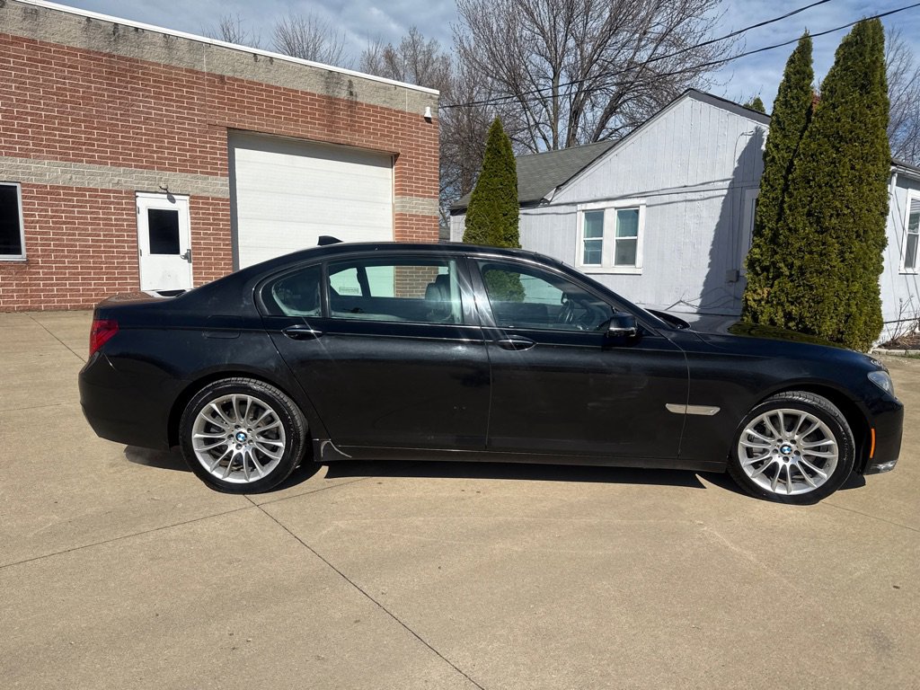 Used 2014 BMW 740Li xDrive image 4