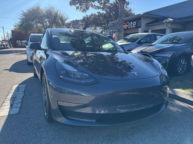Used 2023 Tesla Model 3 Standard Range image 2