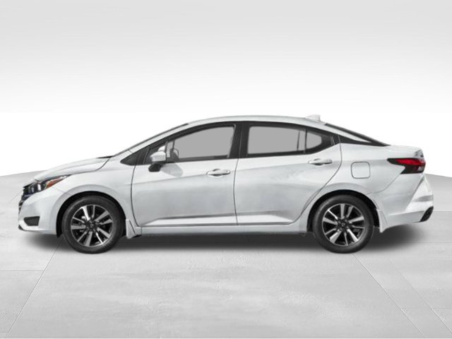 Used 2024 Nissan Versa SV FWD image 34
