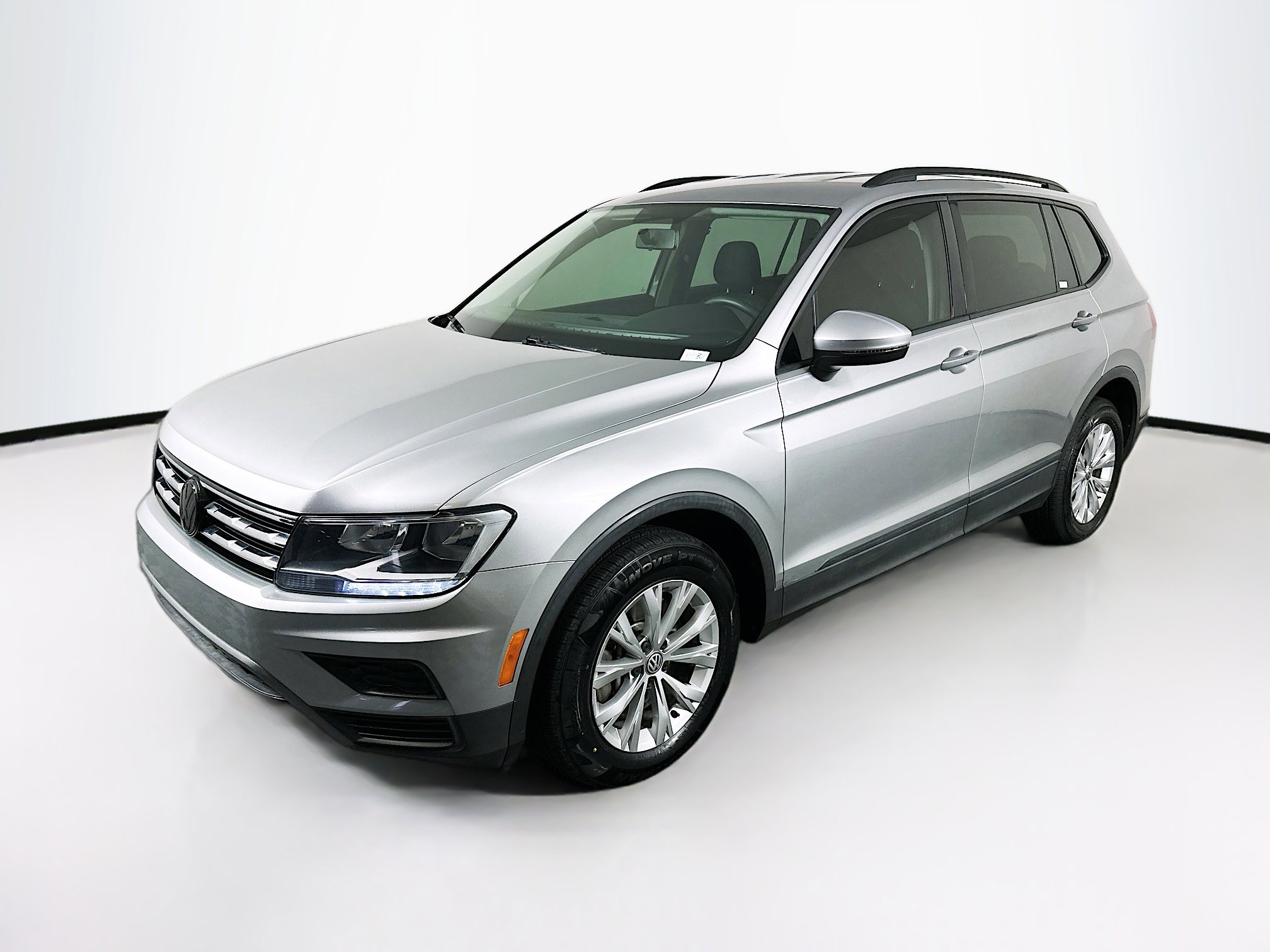 Used 2019 Volkswagen Tiguan S w/ Driver Assistance Package image 3