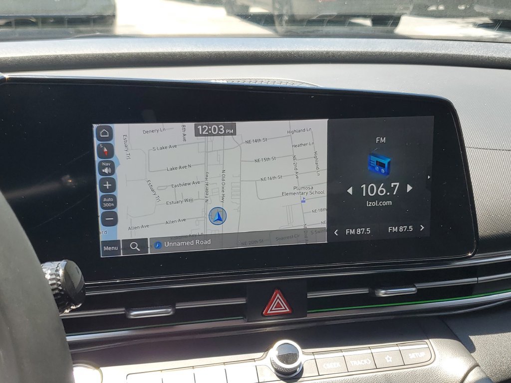 Used 2022 Hyundai Elantra Limited w/ Cargo Package FWD image 29