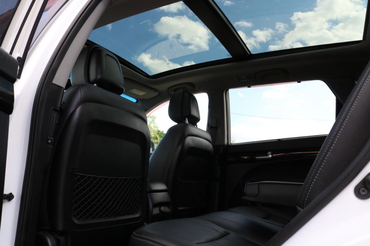 Used 2014 Kia Sorento SX w/ 3rd Row Package FWD image 37