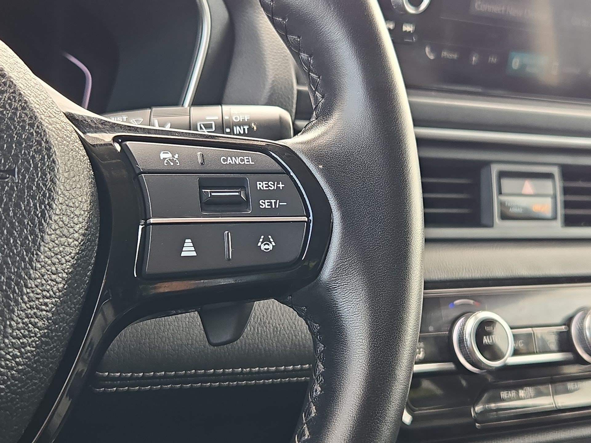 Used 2023 Honda Pilot EX-L image 18