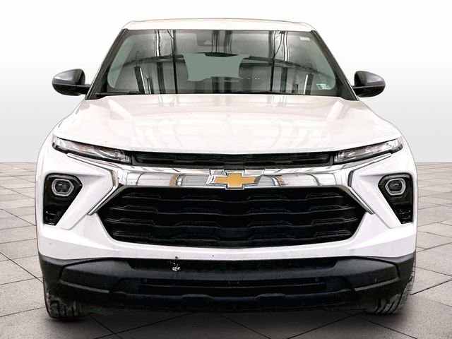 Used 2024 Chevrolet TrailBlazer LS FWD image 3