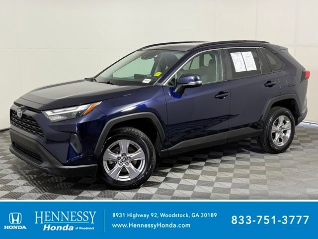 Used 2022 Toyota RAV4 XLE image 1