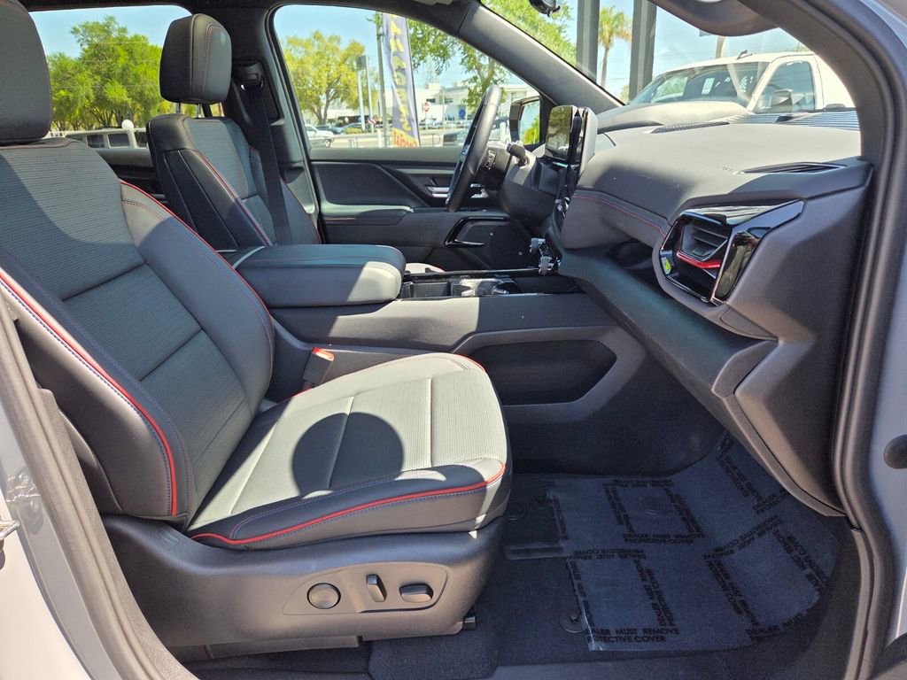 Certified 2025 Chevrolet Silverado EV RST image 17