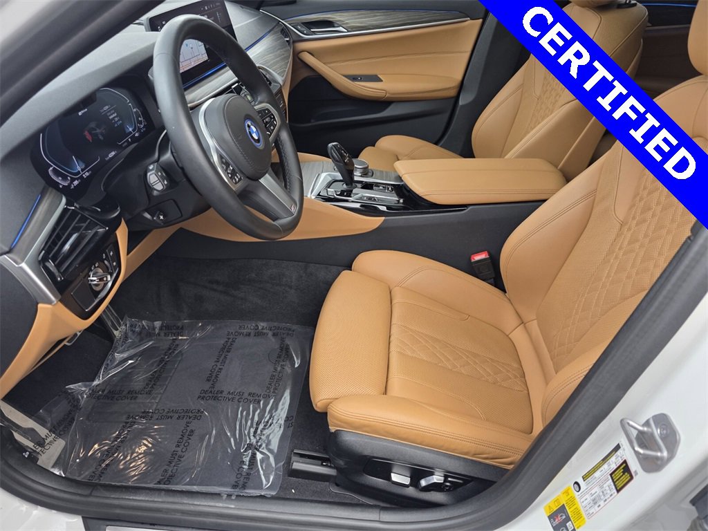Certified 2023 BMW 530e w/ M Sport Package image 9