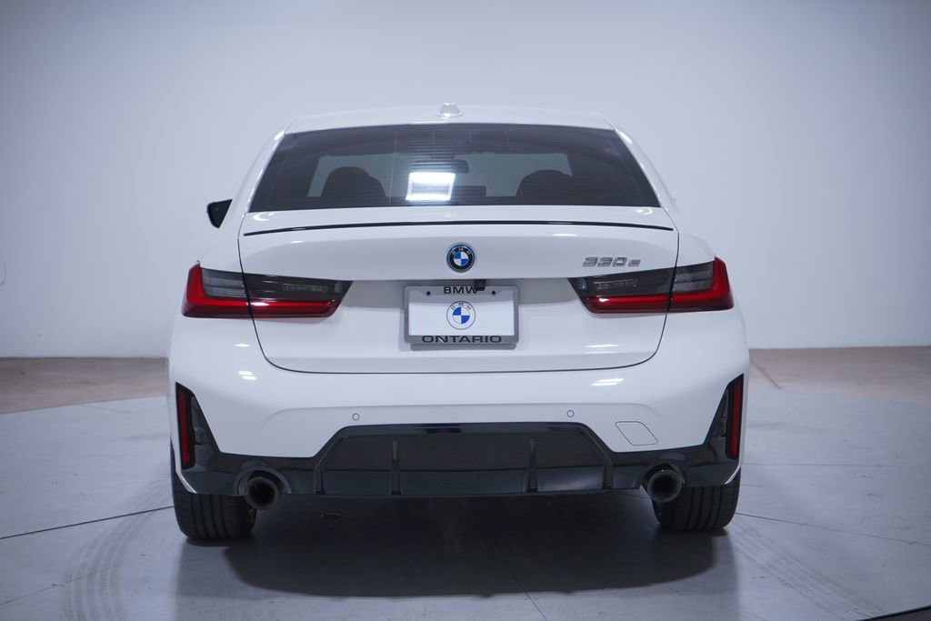 Used 2023 BMW 330e w/ M Sport Package image 5